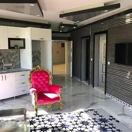 Lovely With Shared Pool Near Beach In